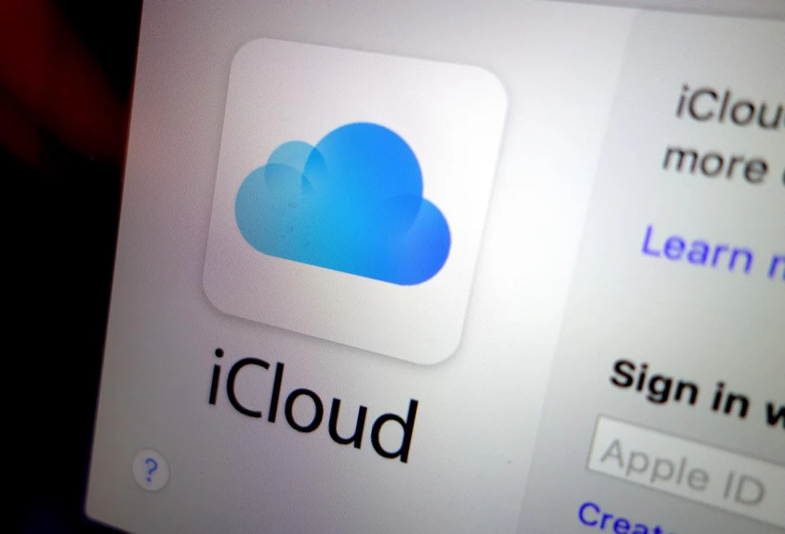 Icono de iCloud y dispositivos Apple sincronizados